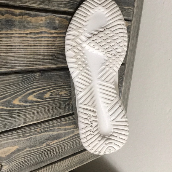 Army green Adidas - Picture 5 of 5